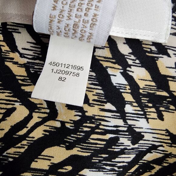 Chico's Shirt Womens Size 2 Large Button Up Cheetah Animal Print No Iron Cotton - Picture 8 of 9